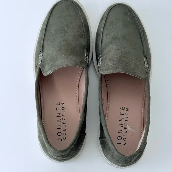 Journee Collection Erika Lug Sole Loafers – Olive Green–Faux Suede Size 8 - Picture 8 of 15